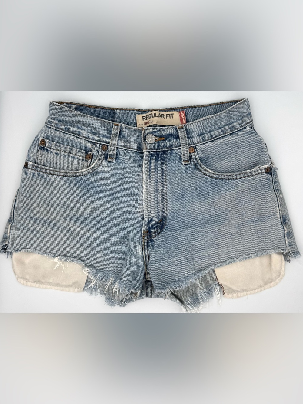 Levi’s 505 Cut Off Denim Shorts Women’s 28 Light Wash Frayed Raw Hem Vintage